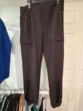 Athleta Black Cargo Jogger Pants with Zip Pockets